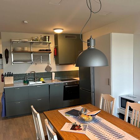 Newly Built Bright Apartment, Close To Everything If You Want To Visit Stockholm, You Will Find The Perfect Accommodation Here! Ferry Line 80 Makes It Very Convenient And Easy To Get To The City Center แนคคา ภายนอก รูปภาพ