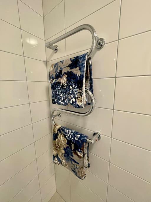 Newly Built Bright Apartment, Close To Everything If You Want To Visit Stockholm, You Will Find The Perfect Accommodation Here! Ferry Line 80 Makes It Very Convenient And Easy To Get To The City Center แนคคา ภายนอก รูปภาพ