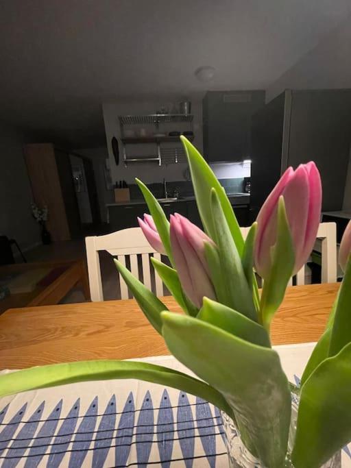 Newly Built Bright Apartment, Close To Everything If You Want To Visit Stockholm, You Will Find The Perfect Accommodation Here! Ferry Line 80 Makes It Very Convenient And Easy To Get To The City Center แนคคา ภายนอก รูปภาพ