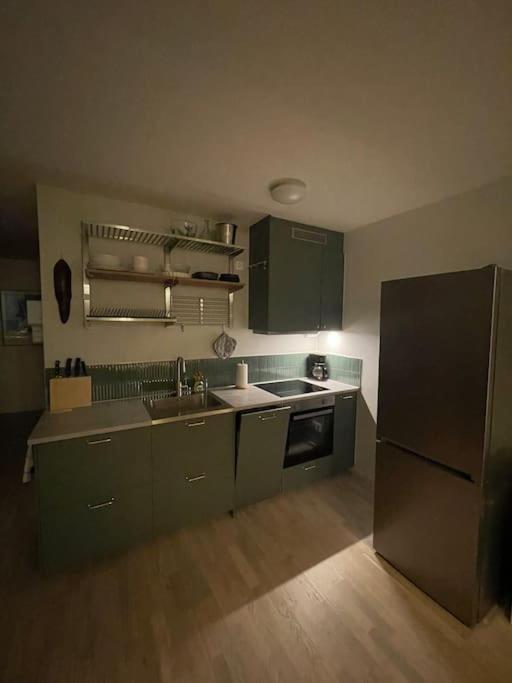 Newly Built Bright Apartment, Close To Everything If You Want To Visit Stockholm, You Will Find The Perfect Accommodation Here! Ferry Line 80 Makes It Very Convenient And Easy To Get To The City Center แนคคา ภายนอก รูปภาพ