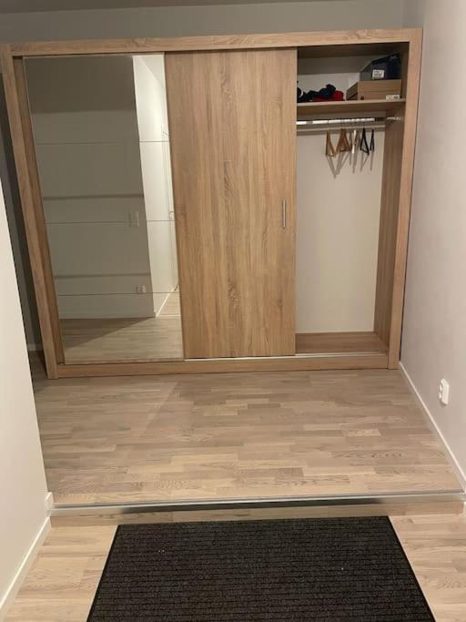 Newly Built Bright Apartment, Close To Everything If You Want To Visit Stockholm, You Will Find The Perfect Accommodation Here! Ferry Line 80 Makes It Very Convenient And Easy To Get To The City Center แนคคา ภายนอก รูปภาพ