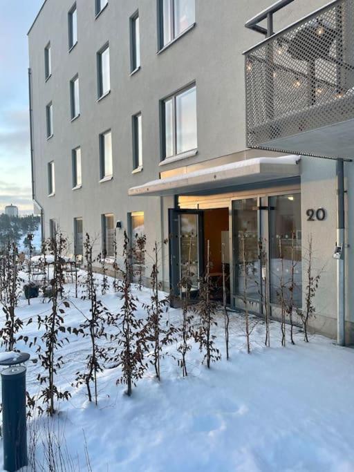 Newly Built Bright Apartment, Close To Everything If You Want To Visit Stockholm, You Will Find The Perfect Accommodation Here! Ferry Line 80 Makes It Very Convenient And Easy To Get To The City Center แนคคา ภายนอก รูปภาพ
