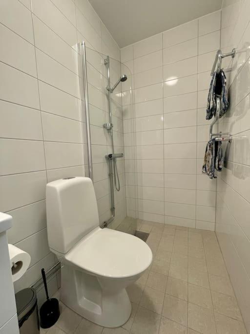 Newly Built Bright Apartment, Close To Everything If You Want To Visit Stockholm, You Will Find The Perfect Accommodation Here! Ferry Line 80 Makes It Very Convenient And Easy To Get To The City Center แนคคา ภายนอก รูปภาพ