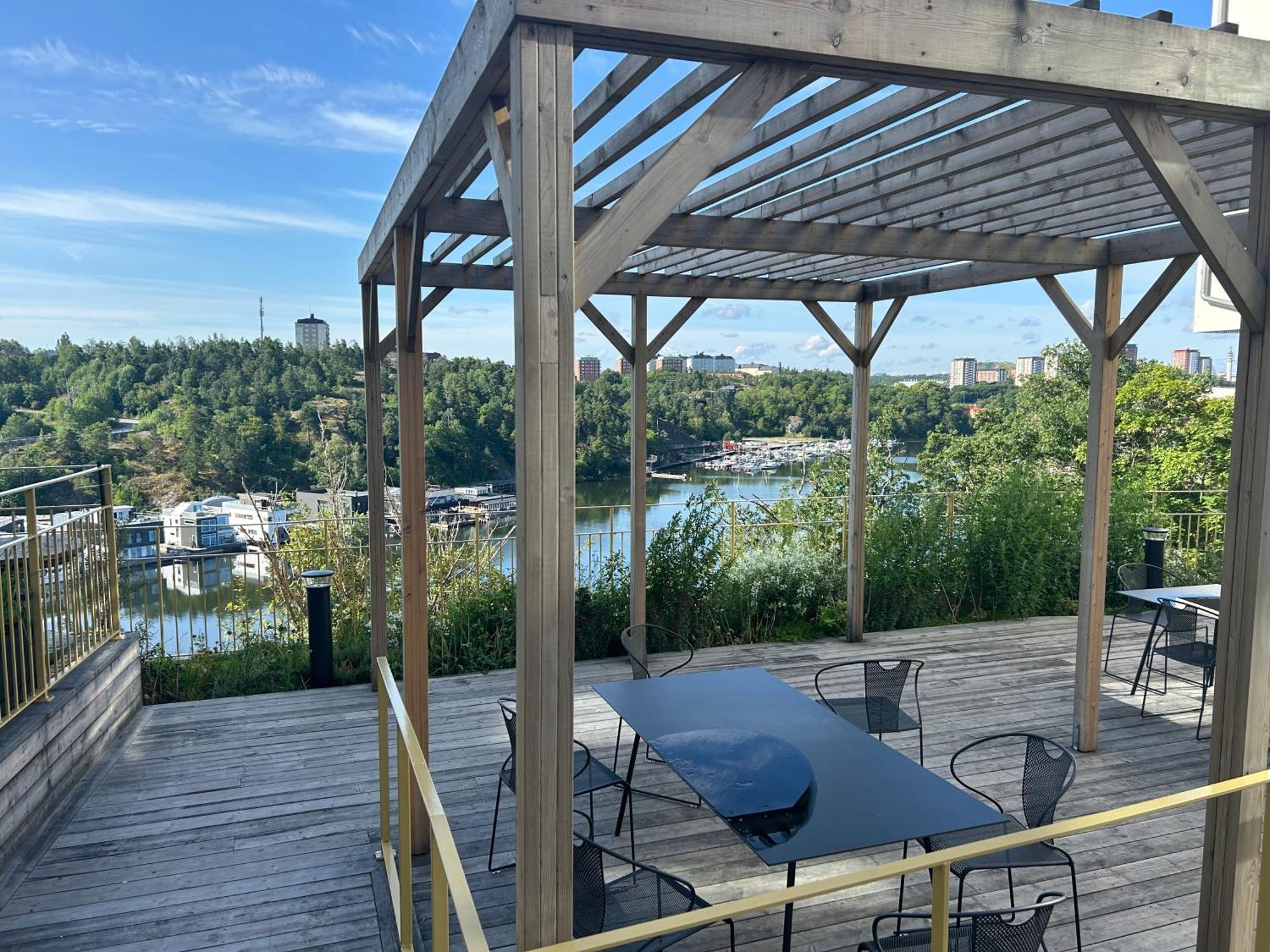 Newly Built Bright Apartment, Close To Everything If You Want To Visit Stockholm, You Will Find The Perfect Accommodation Here! Ferry Line 80 Makes It Very Convenient And Easy To Get To The City Center แนคคา ภายนอก รูปภาพ